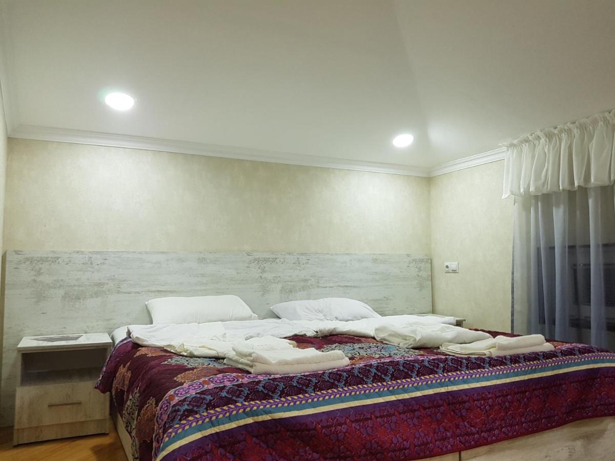 Guest House 15A 库塔伊西 外观 照片