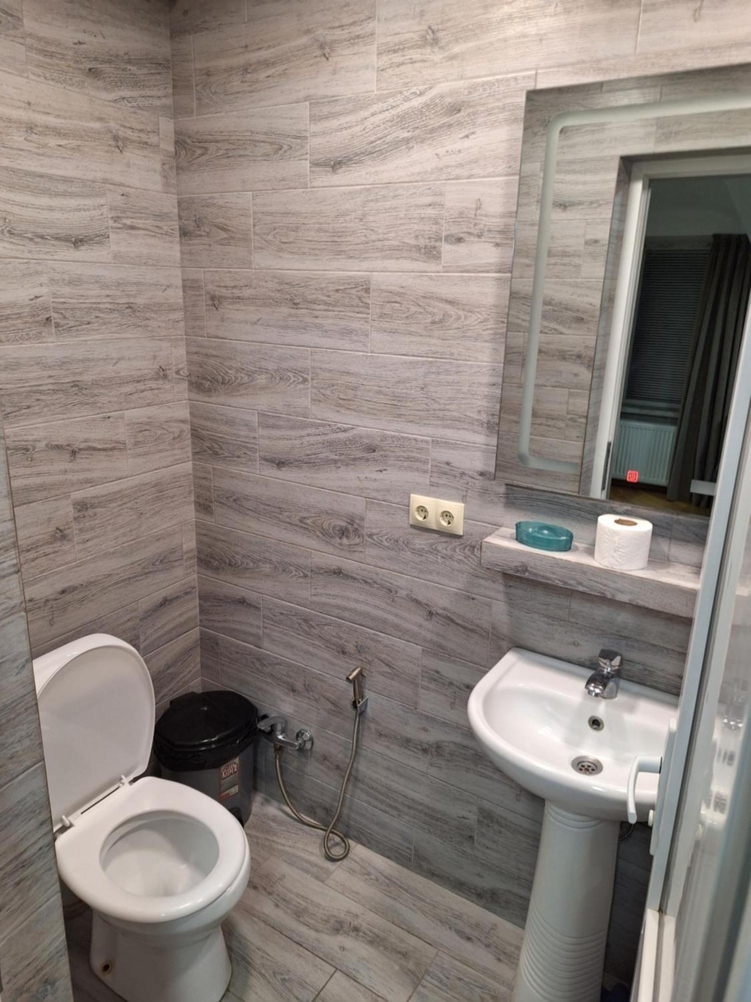 Guest House 15A 库塔伊西 外观 照片