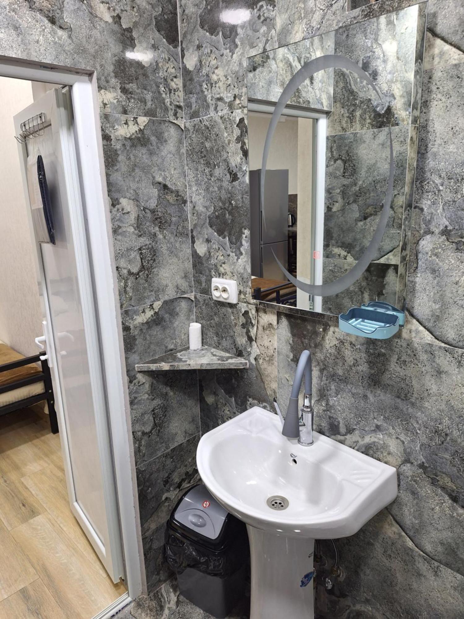 Guest House 15A 库塔伊西 外观 照片
